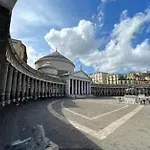 O Munaciell A Piazza Plebiscito Con Vista San Martino Appartamento *